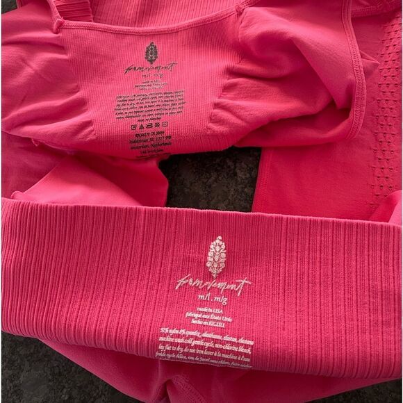 2 pcs Free People Good Karma items Hot Pink Square Neck Bra & Leggings both M/L - Picture 8 of 8
